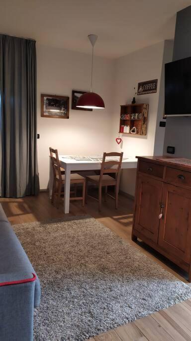 Appartamento Mini Midlake Codice Cipat 022229-At-410061 Mezzolago Esterno foto