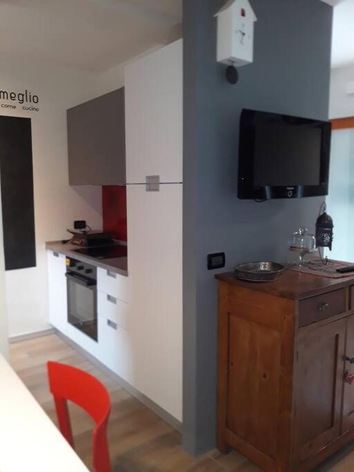 Appartamento Mini Midlake Codice Cipat 022229-At-410061 Mezzolago Esterno foto